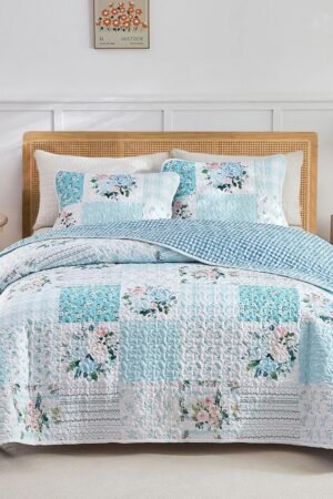 3 Pieces Floral Patchwork Quilt Set Queen, Blue n White Flowers Design, Soft n Cozy Microfiber Quilt, Bedspread Bed Cover for All Season, 1 Quilt and 2 Pillow Shams- 90x90 inches