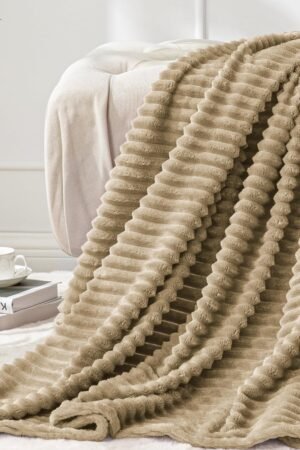 Fleece Throw Blanket for Couch – 3D Ribbed Jacquard Soft and Warm Decorative Fuzzy Blanket – Cozy, Fluffy, Plush Lightweight Brown Throw Blankets for Bed, Sofa, 50x60 inches