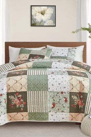 Patchwork Quilt Set Full/Queen Size, 3 Pieces Green Floral Plaid Summer Bedspread Coverlet Set, Soft Microfiber Reversible Lightweight Bed Cover for All Season (90" x 90", 1 Quilt+ 2 Pillow Shams)