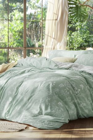 Queen Comforter Set - Sage Green Bed Set, 3 Pieces Cute Floral Bedding, 1 Soft Reversible Botanical Flowers Comforter and 2 Pillow Shams